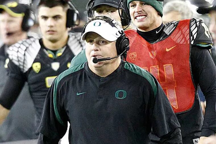 Oregon football coach Chip Kelly is shown during their NCAA college football game against Stanford in Eugene, Ore., Saturday, Nov. 17, 2012.(Don Ryan/AP)