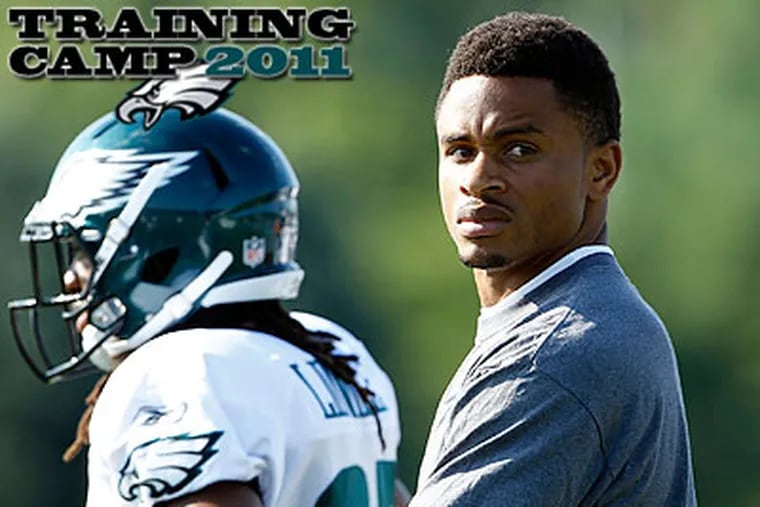 Nnamdi Asomugha, entering his ninth season in the NFL, has never made the playoffs. (Yong Kim/Staff Photographer)