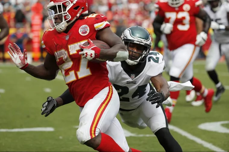 Eagles defensive back Corey Graham, here trying to tackle Chiefs running back Kareem Hunt, is questionable against the Giants on Sunday.