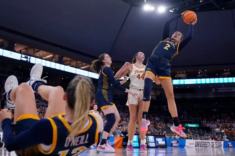 Drexel saw its season come to an end, losing to No. 1 Texas, 82-42. Hetta Saatman (right) finished with three points, two rebounds.