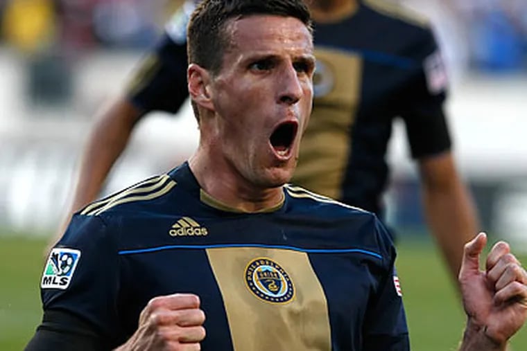 Sebastien Le Toux hurt his knee in the Union's U.S. Open Cup game at New York. (Ron Cortes/Staff file photo)