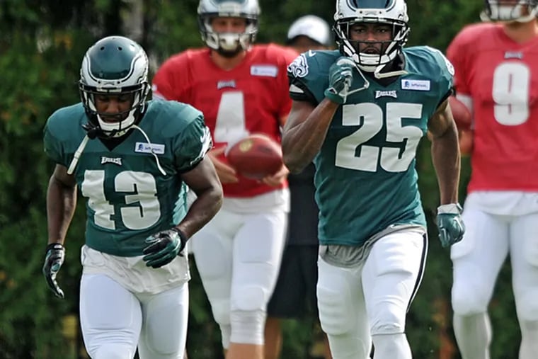 Eagles running backs Darren Sproles (left) and LeSean McCoy (right). (Clem Murray/Staff Photographer)