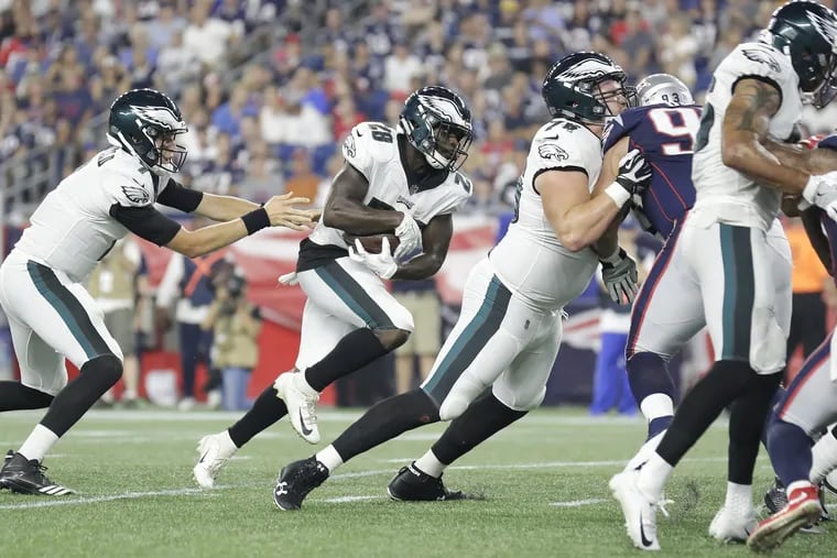 Eagles running back Wendell Smallwood had four carries for 1 yard Thursday night.