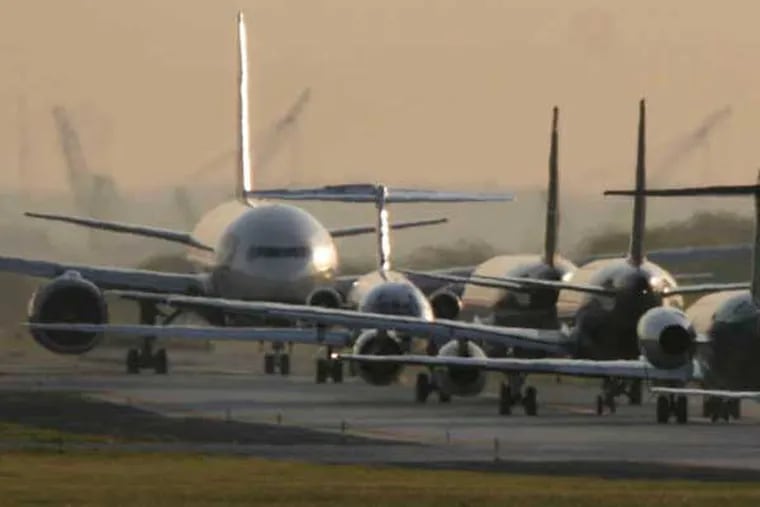 Planes at Philadelphia International Airport. (Michael S. Wirtz / Staff Photographer)