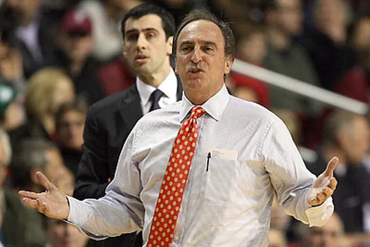 Fran Dunphy once tried to recruit Richmond coach Chris Mooney to play at Penn. (Yong Kim/Staff file photo)
