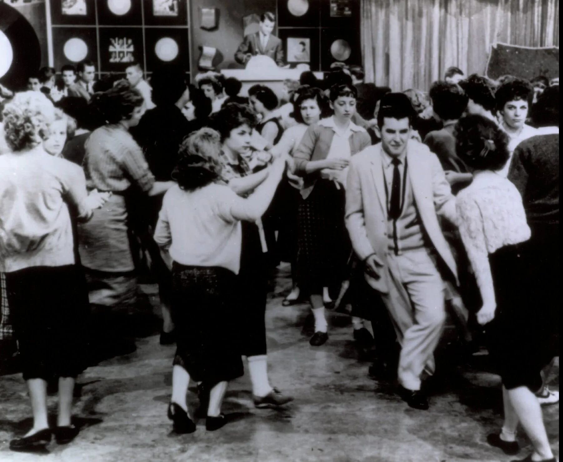 New book links American teen culture of 50s/60s to local televised dance  programs