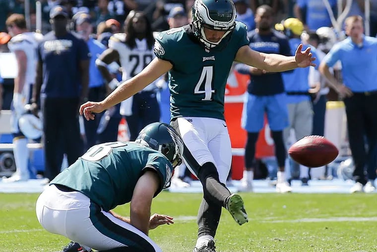 Eagles’ Jake Elliott kicks a field goal with holder Donnie Jones against the Los Angeles Chargers.