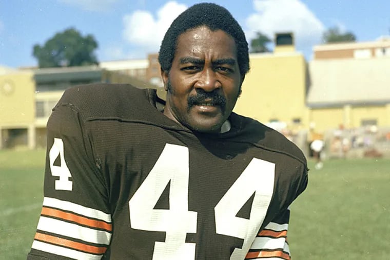 Cleveland Browns running back Leroy Kelly is shown in 1973. (AP File Photo)