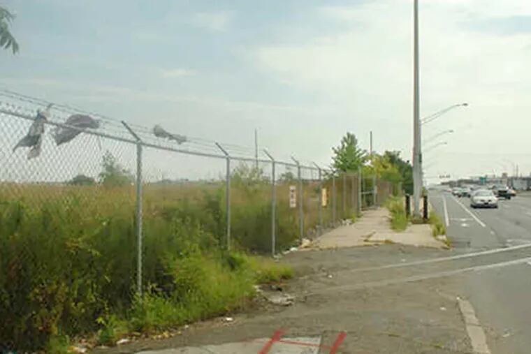 With Friday's action, it looks as if Foxwoods' casino will rise on this empty lot at Columbus Boulevard and Reed Street in South Philadelphia.