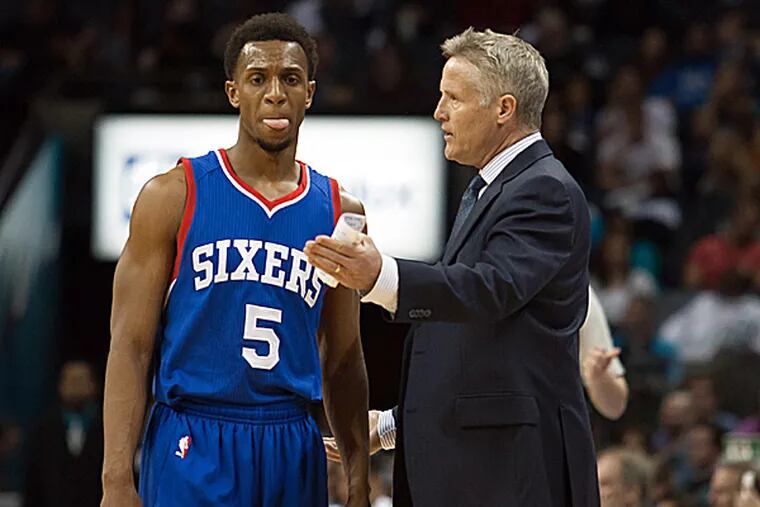 76ers guard Ish Smith and head coach Brett Brown. (Jeremy Brevard/USA Today Sports)