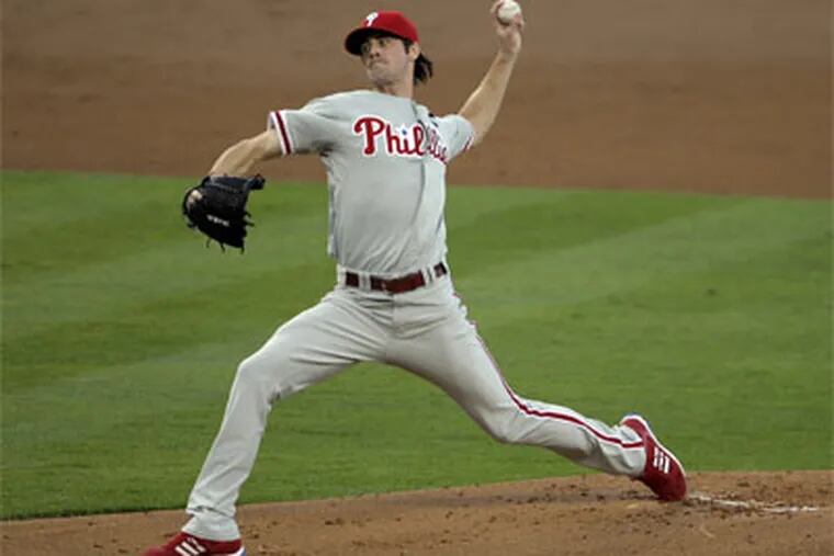 Cole Hamels is working to develop his curveball this offseason.(David Maialetti Staff Photographer)