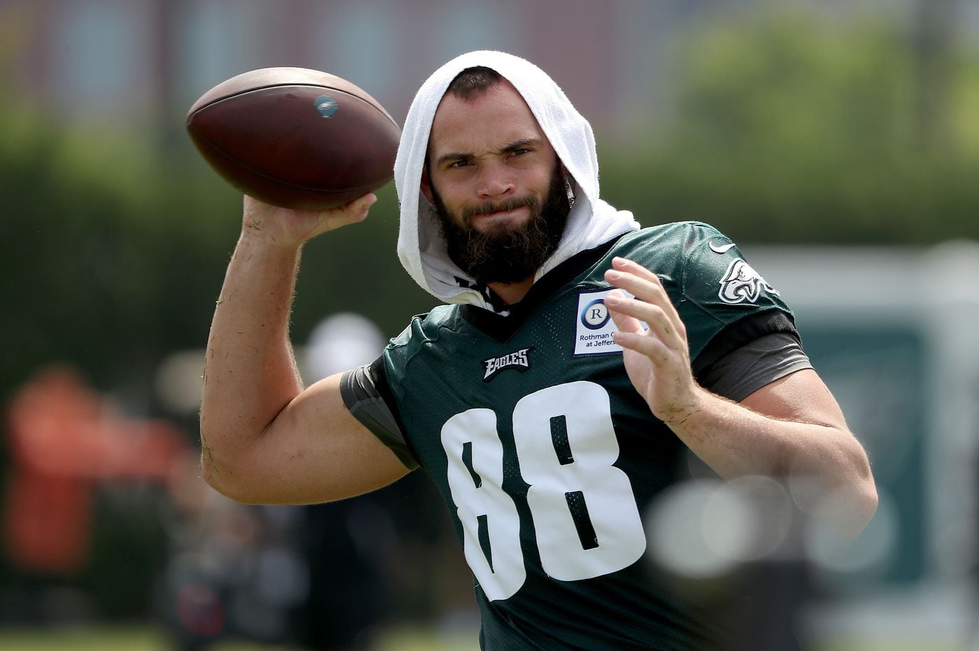 Is Eagles tight end Dallas Goedert better than Zach Ertz right now? | Bob  Ford