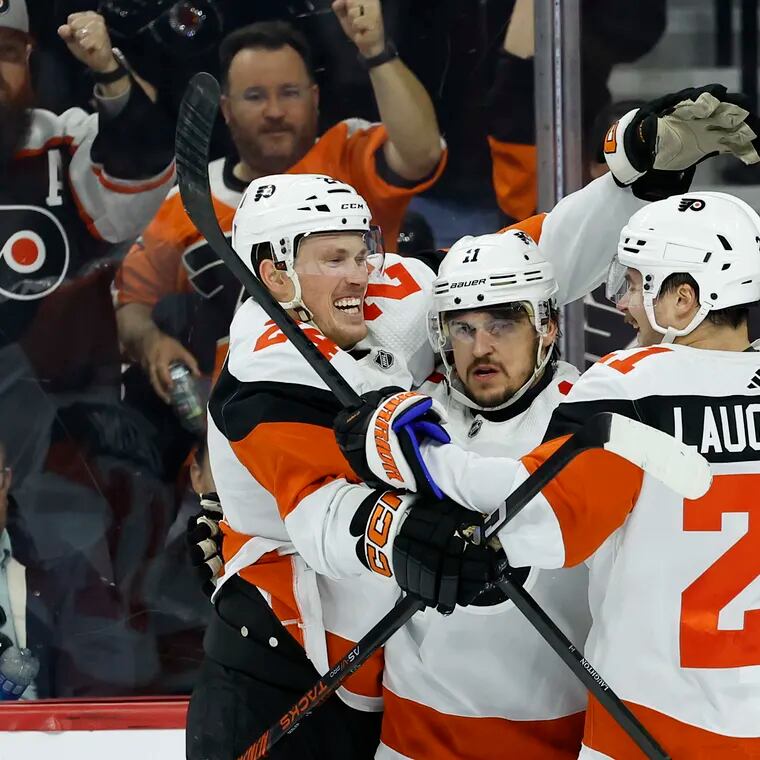 Travis Konecny has scored in back-to-back games to help the Flyers keep their playoff hopes alive.