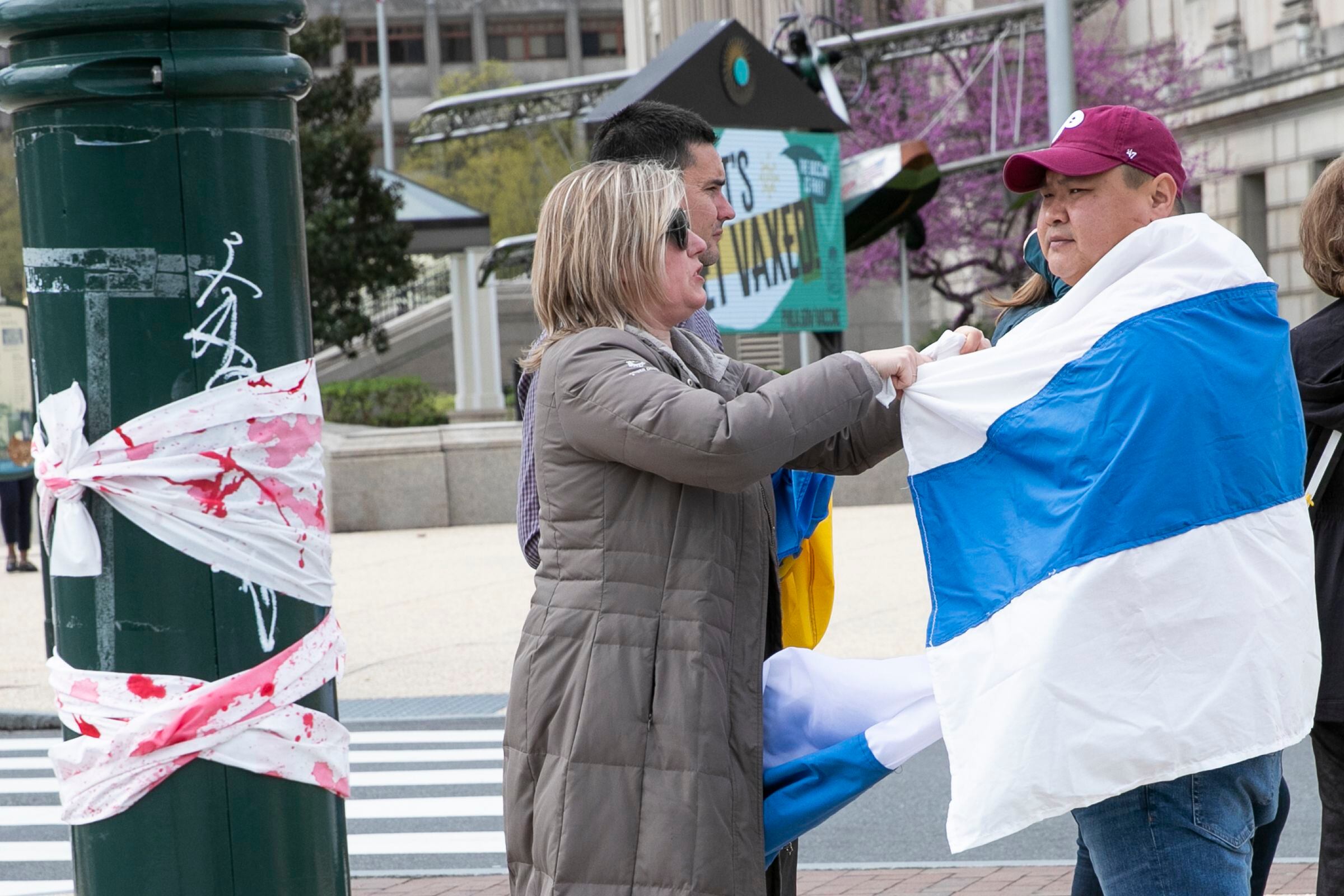 The Russian flag keeps getting stolen from the parkway. Now there's a  petition to officially remove it.