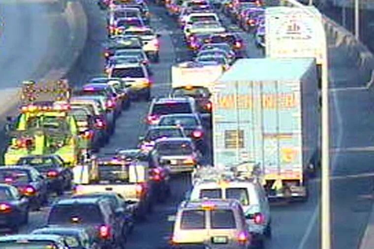 A PennDOT traffic cam in 2008 shows Southbound I-95 jammed at Girard Avenue. (File photo)