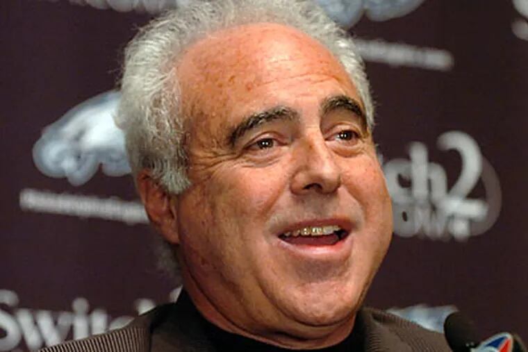 Eagles owner Jeffrey Lurie earned the Houdini Award from Daily News columnist Stan Hochman.  (Sarah J. Glover/Staff file photo)