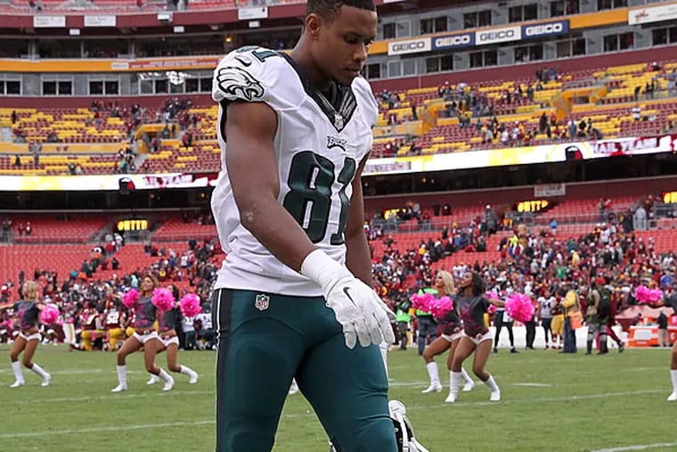 Jordan Matthews walks off the field after the Eagles lost to the Washington Redskins.
