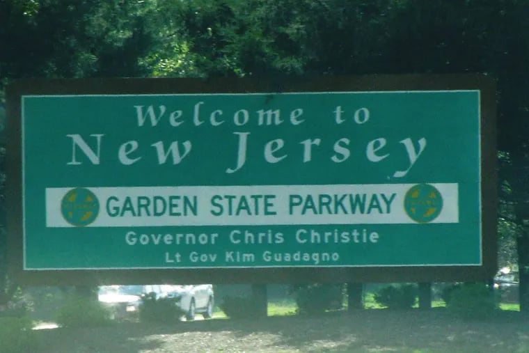 A New Jersey welcome sign along the Garden State Parkway.