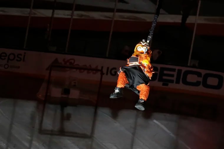 Gritty comes ziplining down to the field prior to the 2019 NHL Stadium Series game at Lincoln Financial Field in Phila., Pa. between the Philadelphia Flyers vs. Pittsburgh Penguins on February 23, 2019.