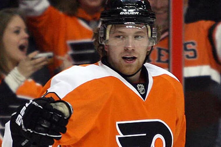 Claude Giroux recorded a goal and an assist in yesterday's NHL All-Star Game. (Yong Kim/Staff file photo)