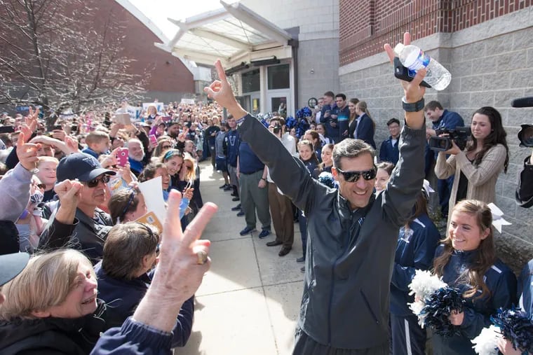Villanova basketball coach Jay Wright reacts to the fans who came out to send the team off to Houston, where the Wildcats will play Oklahoma at 6:09 p.m. Saturday in the NCAA tournament’s Final Four.