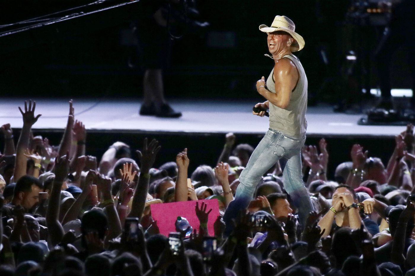 Kenny Chesney Seating Chart Lincoln Financial Field