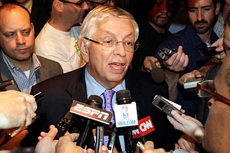 NBA owners are unwilling to offer more than a 50-50 split of revenues with players. (David Karp/AP file photo)