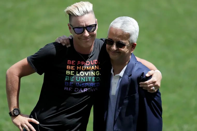 Abby Wambach (left) and Sunil Gulati (right) are this year's National Soccer Hall of Fame inductees.