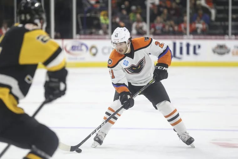 Mike Vecchione, a college superstar at powerhouse Union College, has to prove he’s ready for the NHL.