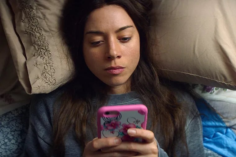 Aubrey Plaza plays a woman who becomes obsessed with a woman on Instagram. She starts dressing and acting like her and even befriends her social-media idol.