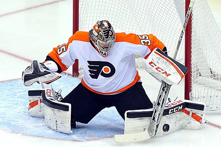 Flyers goalie Steve Mason. (Brad Penner/USA Today Sports)