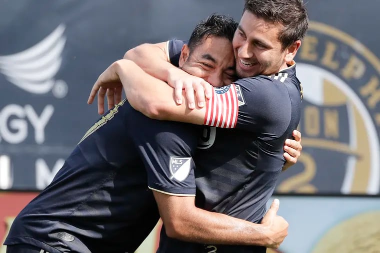 Marco Fabian (left) was one of many Union players who backed Alejandro Bedoya's protest against gun violence.