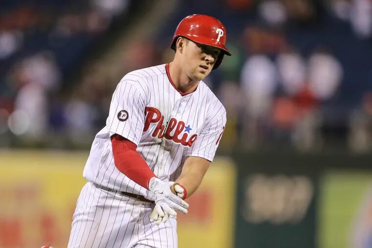 Rhys Hoskins rounds the bases on his homer in the seventh inning.