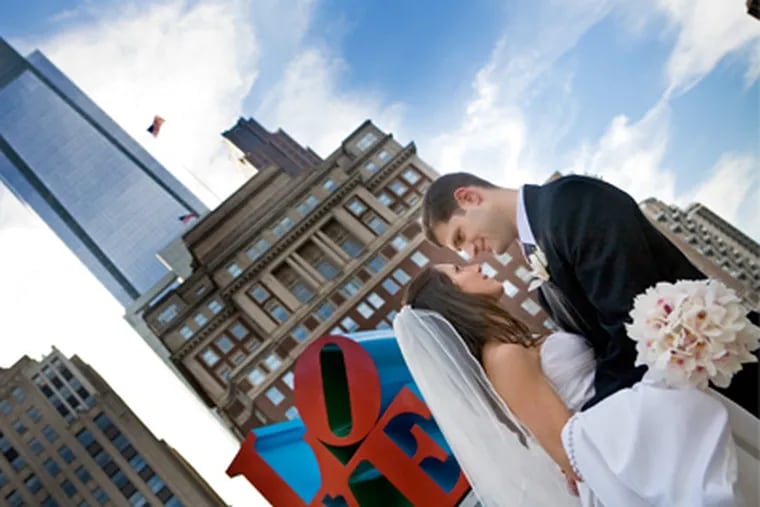 Jenna and Scott were married April 25, 2009 in Philadelphia. (mkphoto.com)