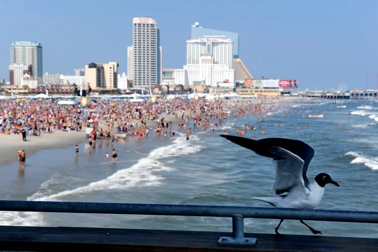 The beach rocks to country music as Atlantic City hosts free Blake Shelton concert Thursday July 31, 2014. TOM GRALISH / Staff Photographer