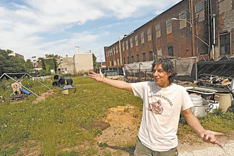 Andrew Jevremovic and River Algiers Trappler’s cheap deal to rehab a Point Breeze block turned into an expensive ordeal. (Clem Murray / Staff Photographer)