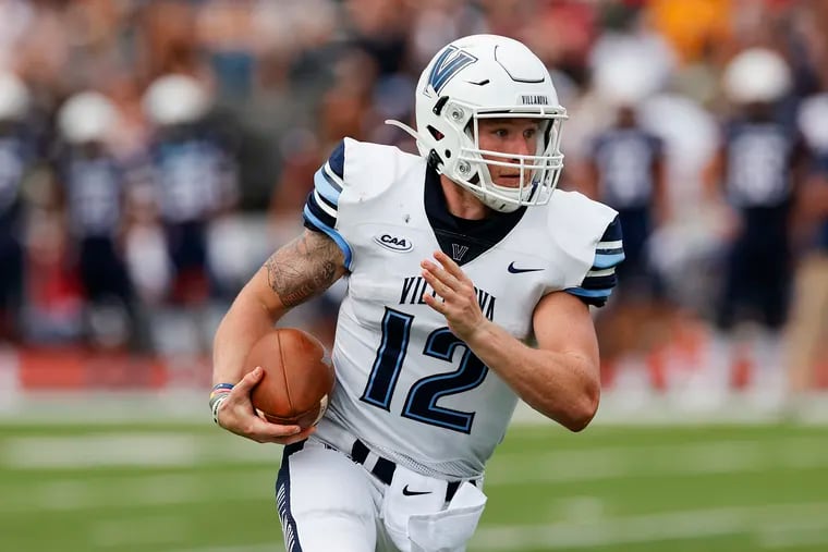 Villanova quarterback Daniel Smith accounted for four touchdowns (two rushing, two passing) in a 34-27 win over Richmond.