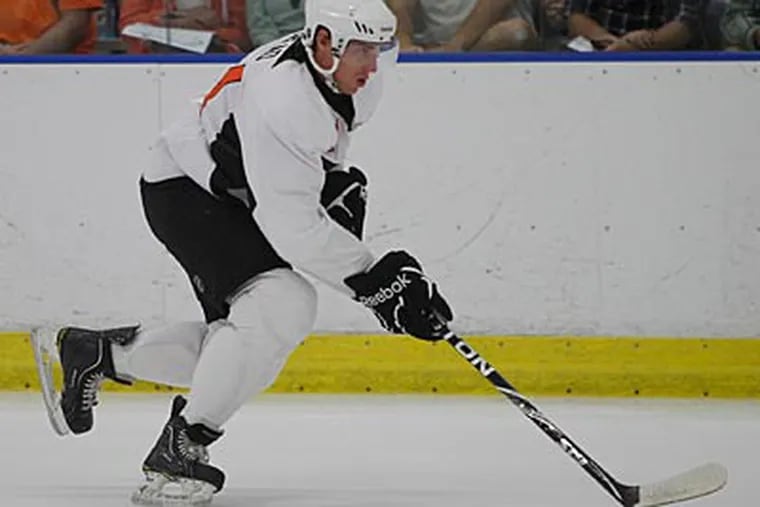 Matt Read is the oldest player in the Flyers' prospect camp at the age of 25. (Alejandro A. Alvarez/Staff Photographer)