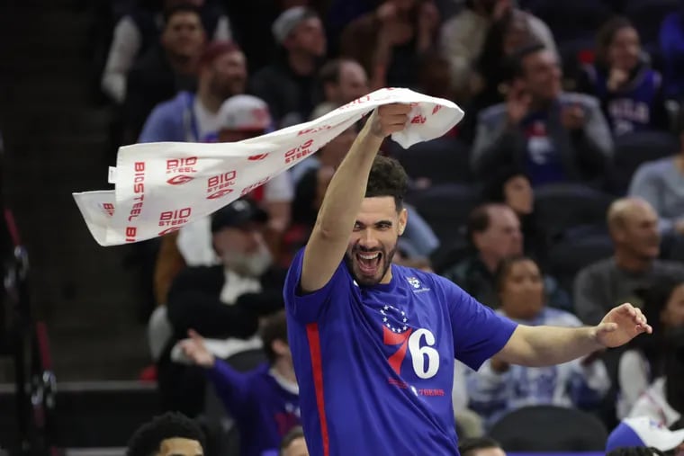 Georges Niang of the Sixers urges the crowd on during their game against the Pistons at the Wells Fargo Center on Jan. 10, 2023.
