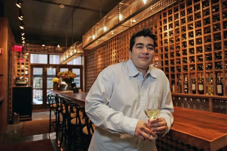 Jose Garces, chef and owner of numerous restaurants, is facing a series of lawsuits.