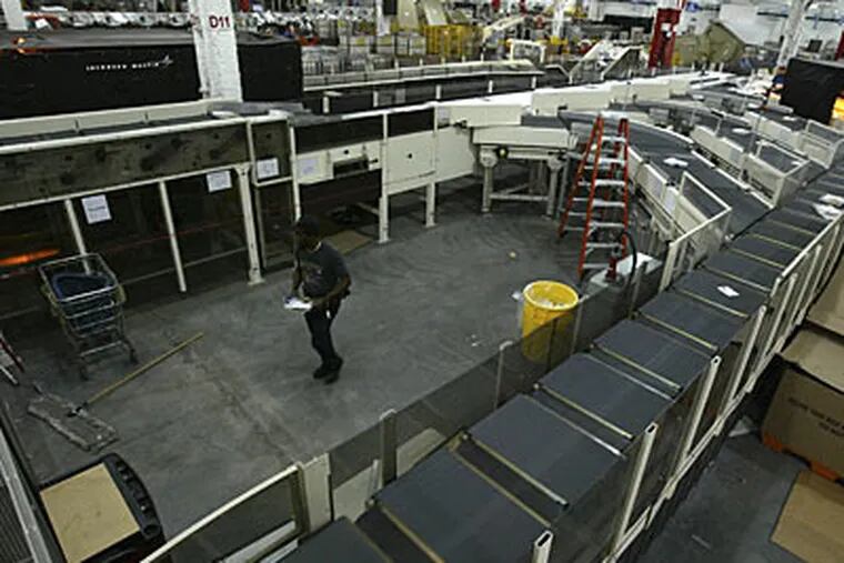 The Postal Service's high-tech $300 million processing center opened in 2006. ( Alejandro A. Alvarez / File photo )