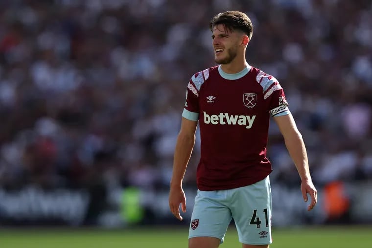 Declan Rice of West Ham during the Premier League match between West Ham United and Manchester City at London Stadium on August 07, 2022 in London, England. (Photo by Julian Finney/Getty Images)