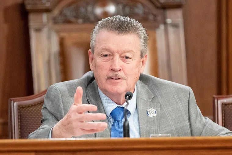 Sen. James Brewster has introduced a bill to ban Pennsylvania state lawmakers from receiving "per diem" expense payments for travel, lodging in addition to their full-time salaries.