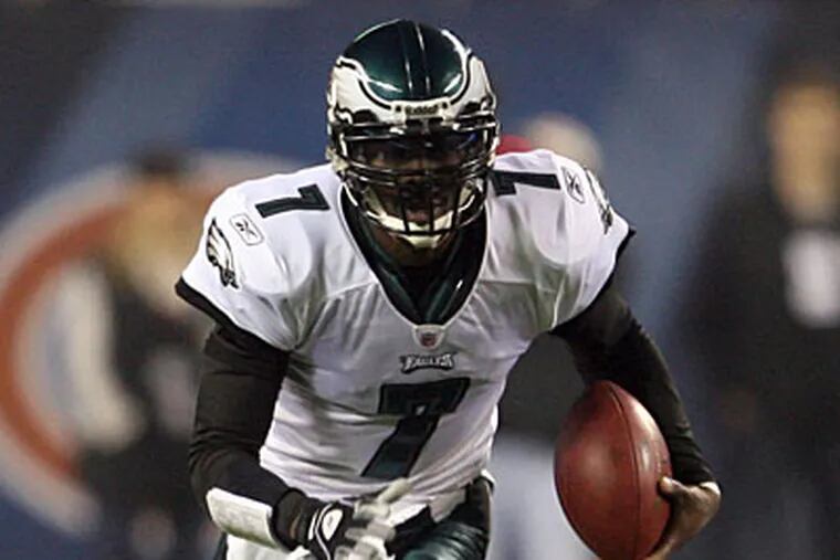 Eagles' Michael Vick will return to Atlanta today to face his former team.  (Yong Kim / Staff Photographer)