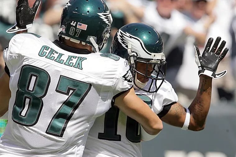 Brent Celek loves that the Eagles brought back his former teammate, DeSean Jackson.