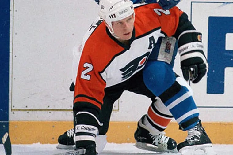 Mark Howe played 22 professional seasons, including 10 with the Flyers from 1982-92. (Amy Sancetta/AP file photo)