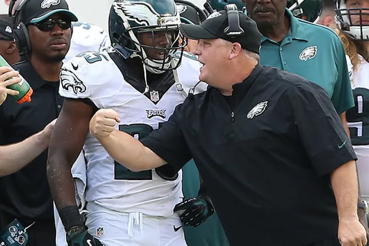 Eagles coach Chip Kelly runs a tight ship, with seemingly little tolerance for nonconformists. (David Maialetti/Staff Photographer)