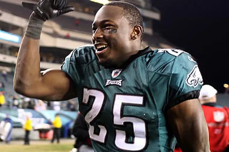 LeSean McCoy had reason to celebrate after the Eagles' win over the Giants. (Yong Kim/Staff Photographer)
