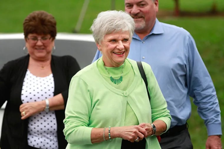 Dottie Sandusky enters the Centre County Courthouse in Bellefonte, Pa. Tuesday morning June 19, 2012 during the second week of her husband's trial. (DAVID SWANSON / Staff Photographer)