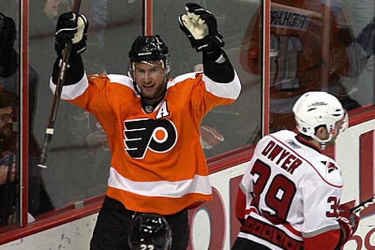 Jeff Carter scored the Flyers' first goal in the third period against the Hurricanes. (Yong Kim/Staff Photographer)